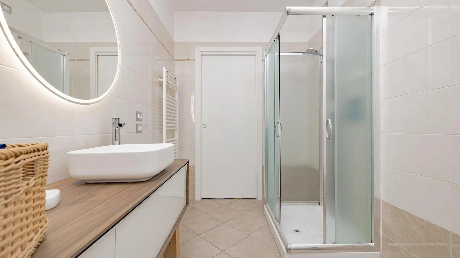 B&B Villa Milano By Rhospitality It Cornaredo 3*,  Italien